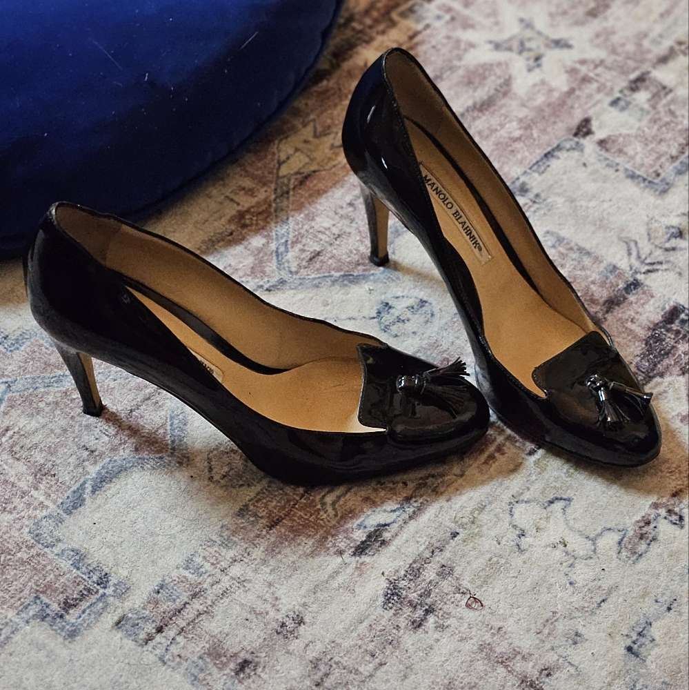Black Patent Leather Tassel Pumps